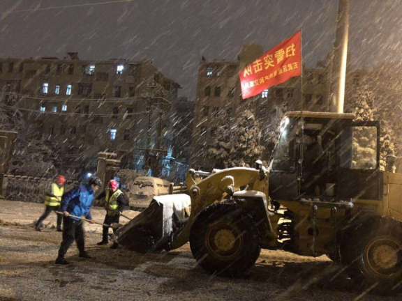 深夜大雪中，请记住这些靓丽的颜色