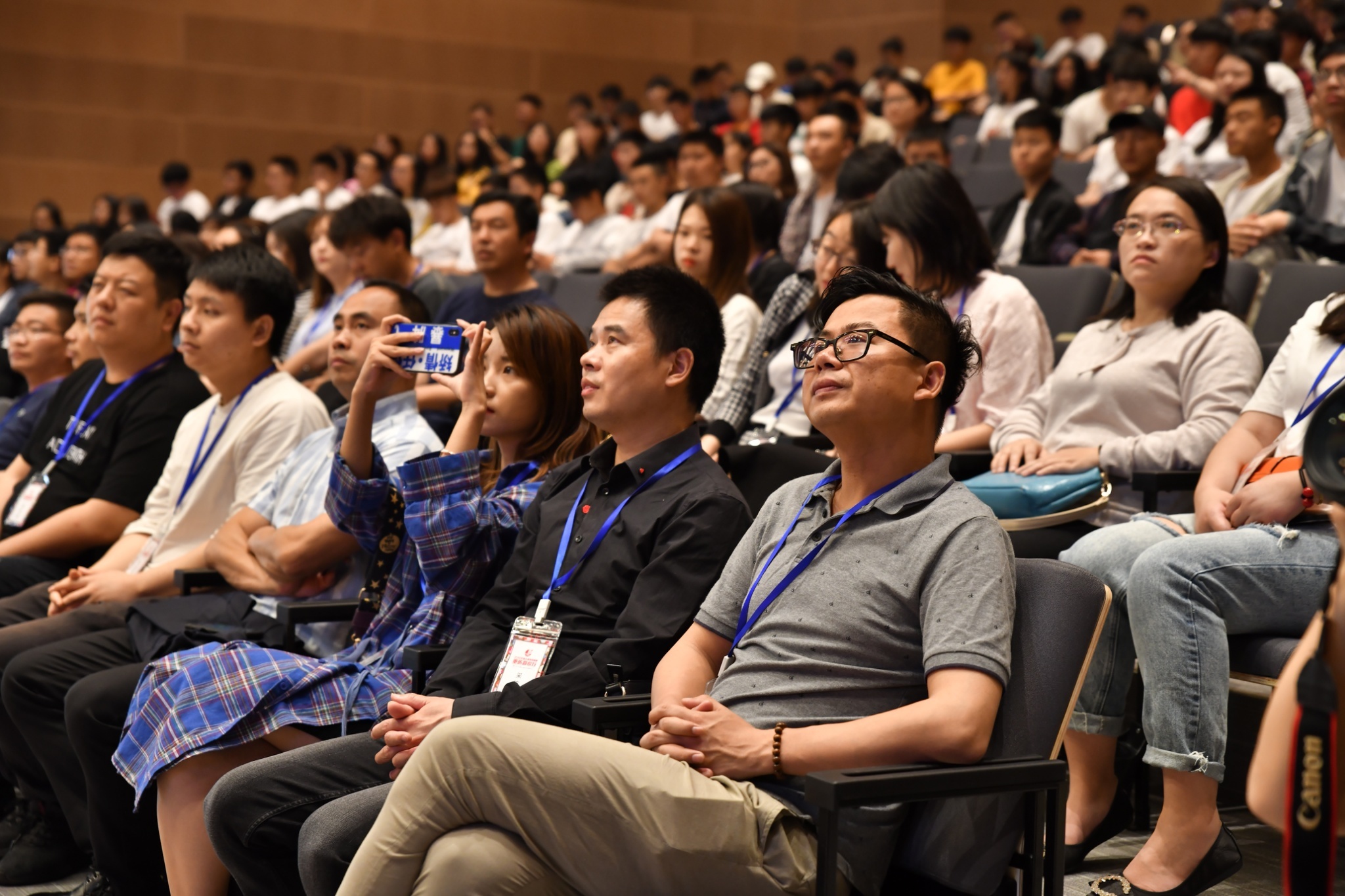 2019全国主流网络媒体走进重庆能源职业学院感受重庆民办高等职业教育发展速度