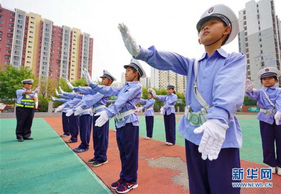 河北唐山：暑期安全教育大课堂进学校