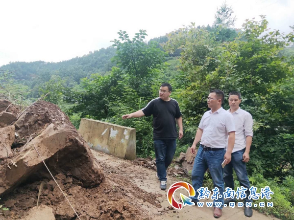 青溪镇多措并举保障道路交通安全