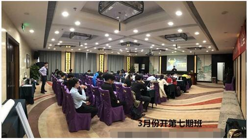 谷安牛聘双选会第五期圆满落幕，2019就业班学员