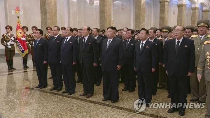 金正恩今参谒锦绣山太阳宫 纪念金日成生日